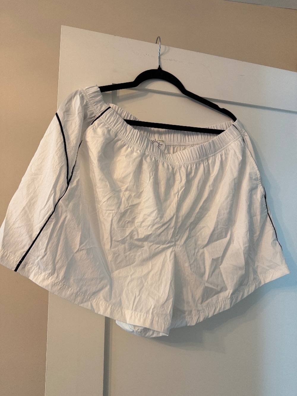 OFFLINE By Aerie Day Off 5" Short White with Black Trim | XL